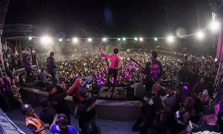 Máximo Grado celebra el éxito de su más reciente álbum, “Síndrome Estocolmo”.