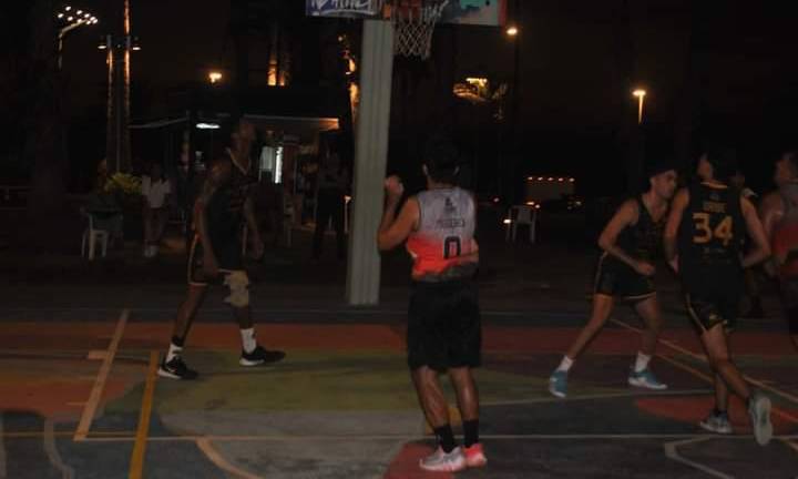 La cancha del Parque Ciudades Hermanas fue el escenario del desenlace del Torneo 3x3 de baloncesto.
