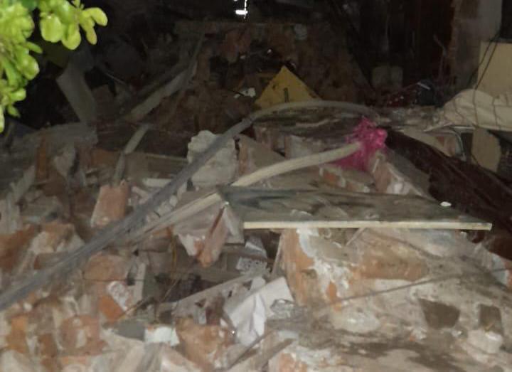 $!Explosión de gas derriba pared de una vivienda en Mazatlán
