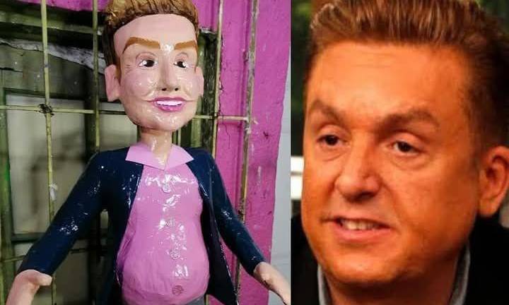 Algunos usuarios de redes sociales criticaron la piñata considerándola una falta de respeto hacia el difunto mientras que otros la defendieron.