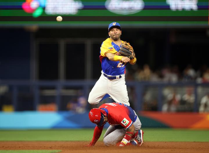 $!Venezuela logra primer triunfo sobre Dominicana en un Clásico