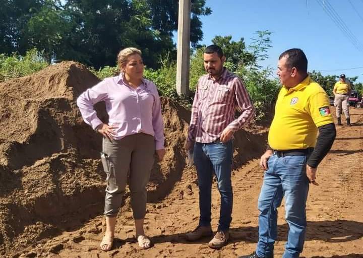 Desbordamiento de arroyos afecta caminos y calles en comunidades de Rosario