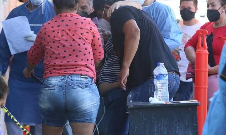 Al IMSS Mazatlán pacientes Covid-19 llegan en mal estado y hasta con el tanque de oxígeno
