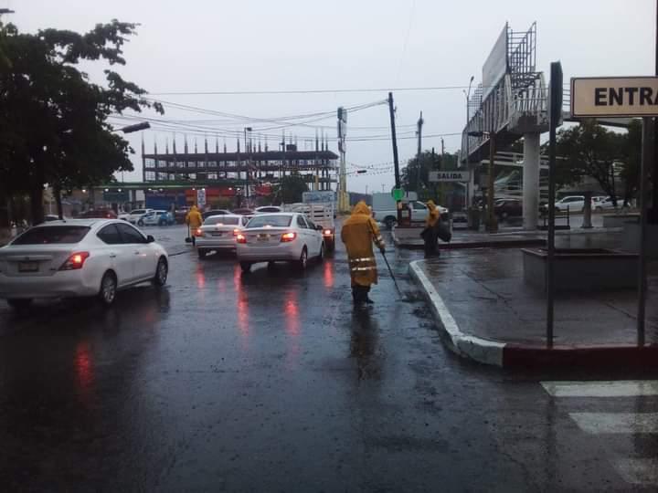 $!En Culiacán lloverá todo el día; hasta el momento no se registran daños en la zona urbana