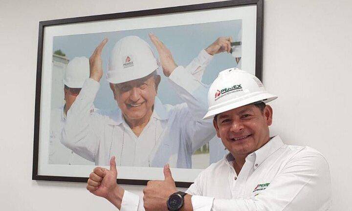 Alejandro Armenta Mier militante de Morena y presidente de la Mesa Directiva del Senado de la República en la LXV legislatura del Congreso de la Unión.