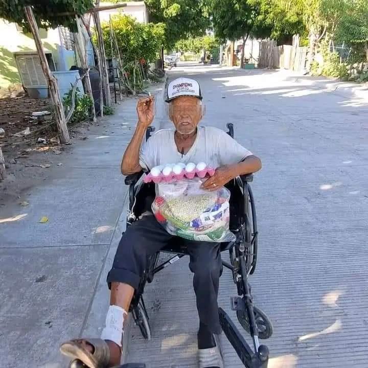 $!Difunden en redes supuesta repartición de despensas de parte del ‘Chapo’ Guzmán