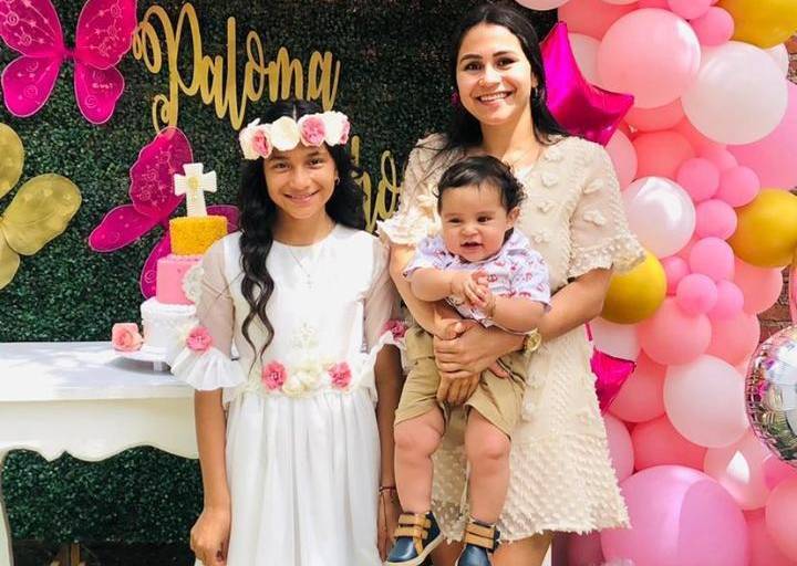 Realizan su primera comunión Paloma y Nahomy