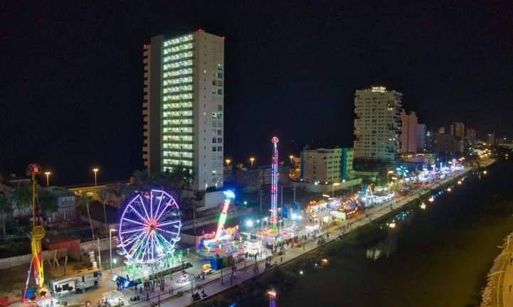 La Feria del Carnaval Internacional Mazatlán 2022 se encuentra en la Avenida Quirino Ordaz Coppel, paralela al malecón.