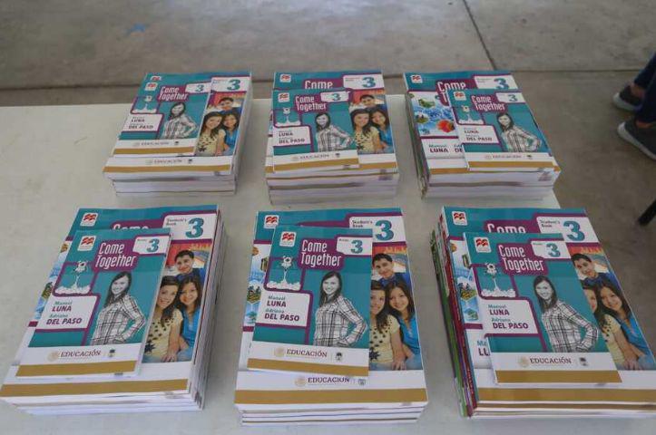 En 5 días, mil 882 personas crean contenidos de los nuevos libros de texto gratuito: SEP