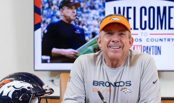 Denver Broncos hacen oficial contratación de Sean Payton