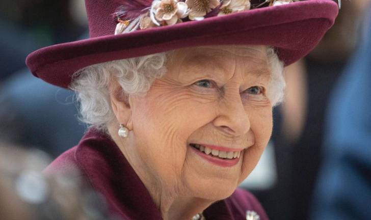 La Reina Isabel II cumple 95 años, sin celebración pública