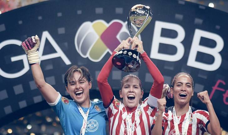 Chivas se llevó el título de Campeón de Campeones Femenil.