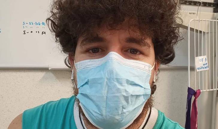Jonatan Azbat Carrillo, paciente denuncia fallas en el servicio médico en el Issste