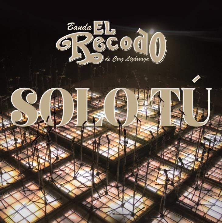 $!En esta versión, El Recodo mantiene la esencia romántica de la balada original.