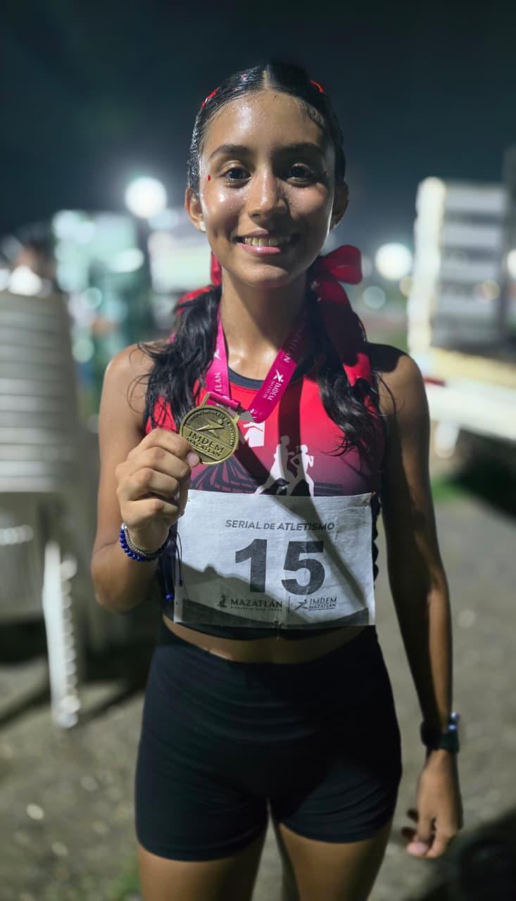 $!Fernanda Ramírez y Javier Labrador brillan en la final del Serial de Atletismo Imdem