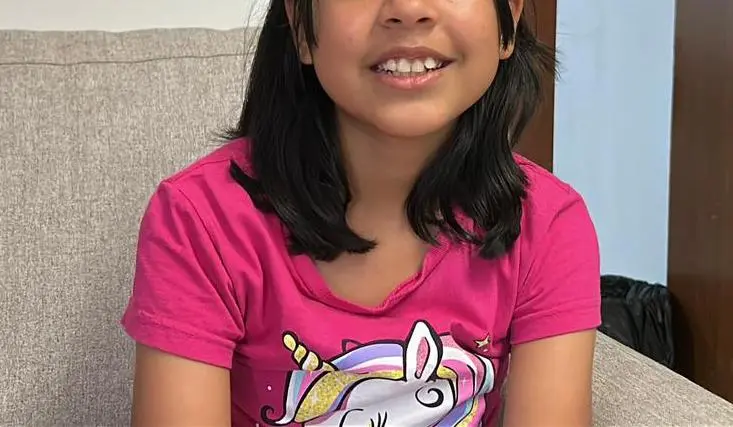 Karla Victoria pide a los Reyes Magos un balón de futbol, ropa y patines.