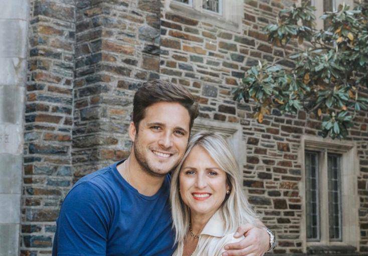 Festejan famosos a sus madres