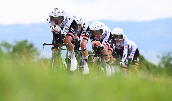 Isaac del Toro no tuvo una buena competencia en la contrarreloj del Tour Auvergne Rhone-Alpes 2026.