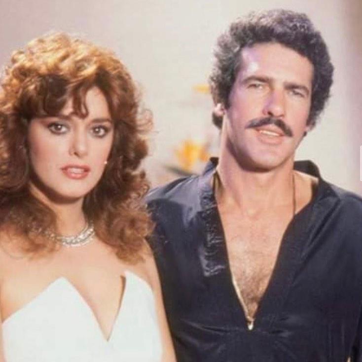 $!Andrés García junto a Lucía Méndez en la telenovela Tú o Nadie de 1985, producida por Televisa.