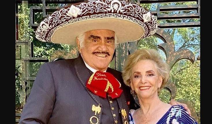 Doña Cuquita, esposa de Vicente Fernández, es intervenida quirúrgicamente