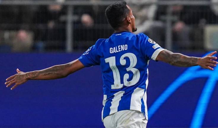 Galeno logró dos de los tres goles del Porto.