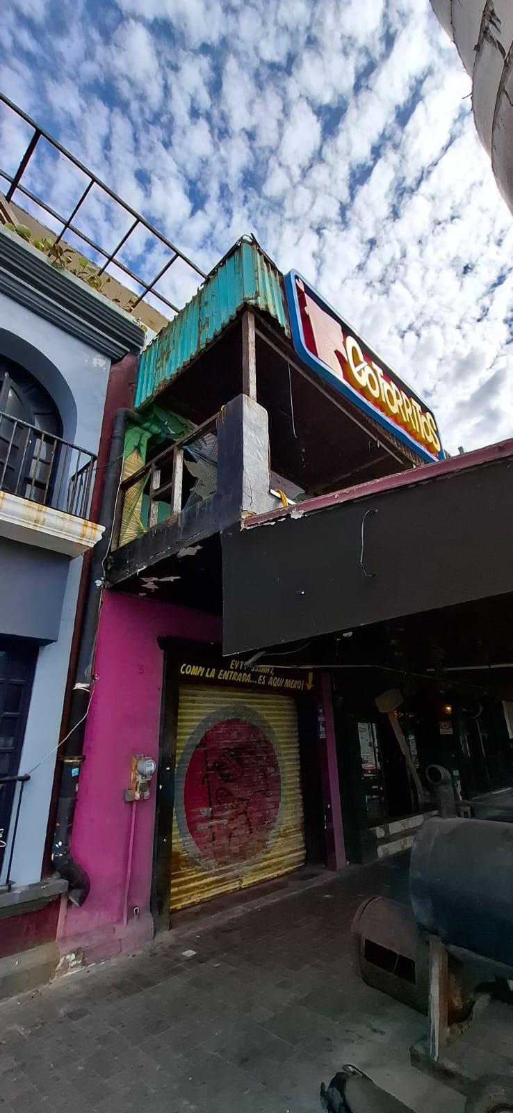 $!Locales de Olas Altas, en Mazatlán, cierran por bajas ventas o por remodelación