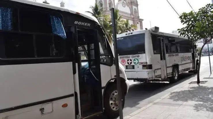 La mitad de usuarios del transporte público en Culiacán califica el servicio como incómodo y caro: Mapasin