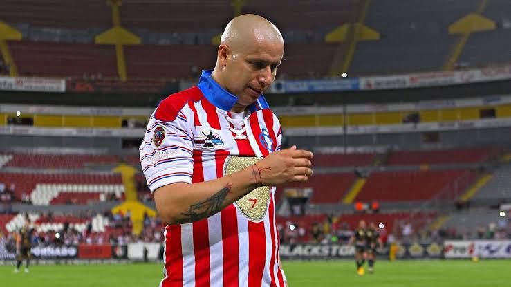 ‘Bofo’ Bautista calienta el Clásico Tapatío