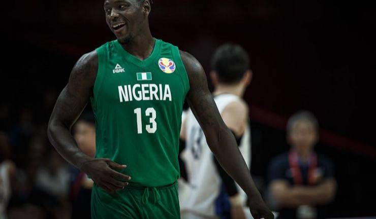 Venados de Mazatlán suman poder en la pintura con Talib Zanna.