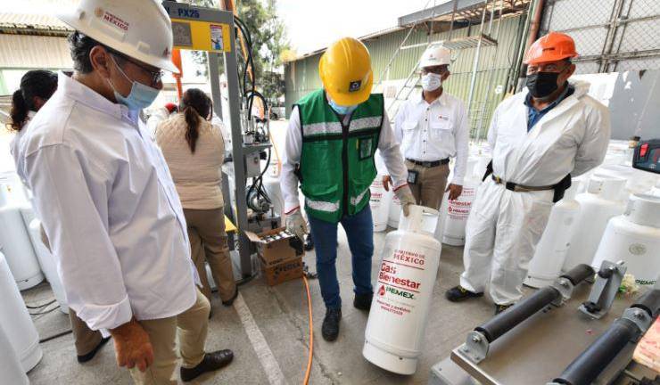 Trabajadores de Gas Bienestar protestan en CDMX por pago incompleto