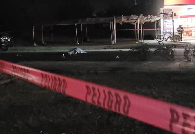 Adulto mayor muere arrollado por un auto en Mazatlán