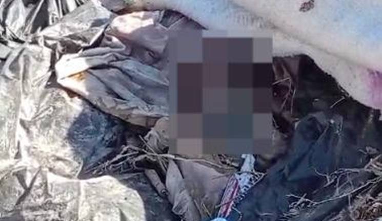 El cuerpo del bebé fue encontrado por trabajadores del basurón cuando revisaban los desechos.