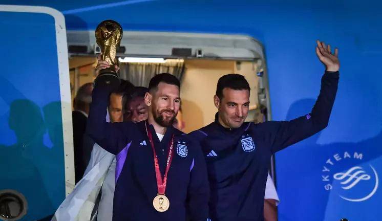 El seleccionador desea con contar con el 10 para la defensa del título﻿.