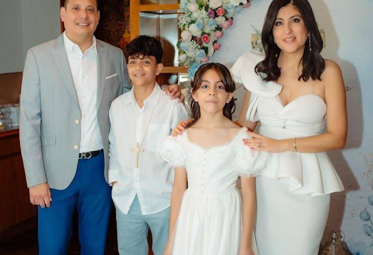 Realizan Itzia e Isaías Armienta Higuera su primera comunión