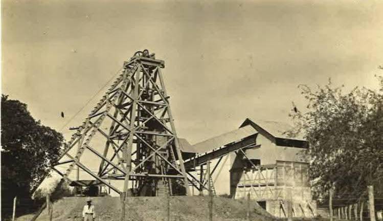 El Tiro de San Antonio, la obra minera que marcó la historia de El Rosario.