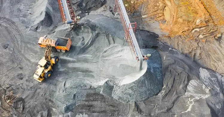 La Presidenta de México informó que el sector privado regresará al Gobierno 200 concesiones mineras.