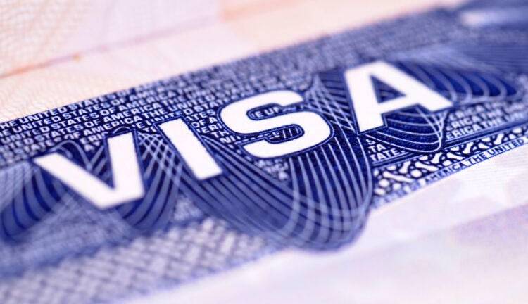 El Gobierno de Estados Unidos canceló la expedición de visas de inmigrante en 75 países.