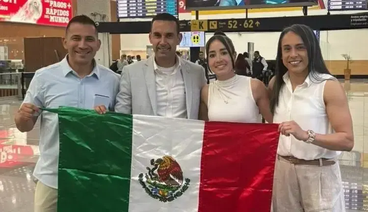 César Ramos (segundo de izq. a der.) y los silbantes mexicanos se concentran previo a la Copa del Mundo.