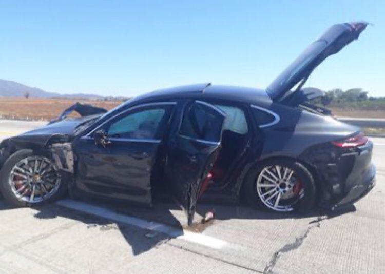 $!Sufre volcadura Pancho Barraza en carretera Tepic-Mazatlán; sale ileso