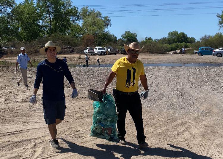 $!Extraen más de 200 kilos de basura del Río Presidio en Villa Unión