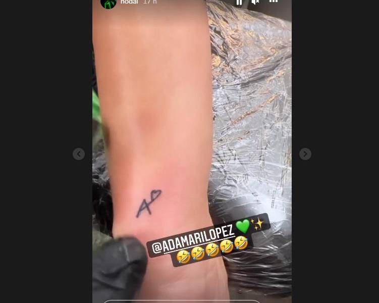 Christian Nodal tatúa a Adamari López durante la emisión del matutino ‘hoy Día’