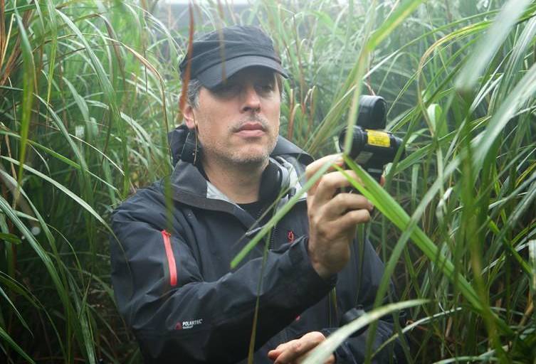 De pelis oscuras a un mundo rosa: Rodrigo Prieto, el mexicano fotógrafo de ‘Barbie’