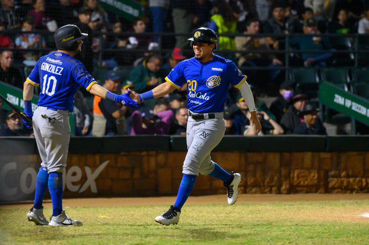 Charros escapan con el primero de la serie en Los Mochis
