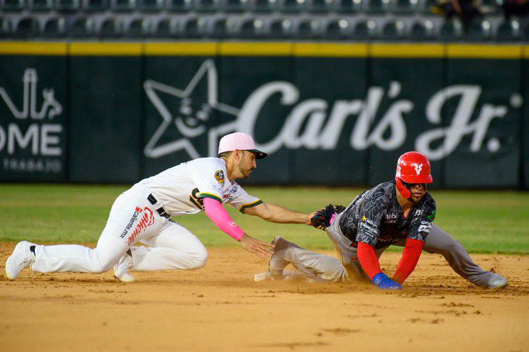 Venados de Mazatlán queda tendido y pierde su primera serie
