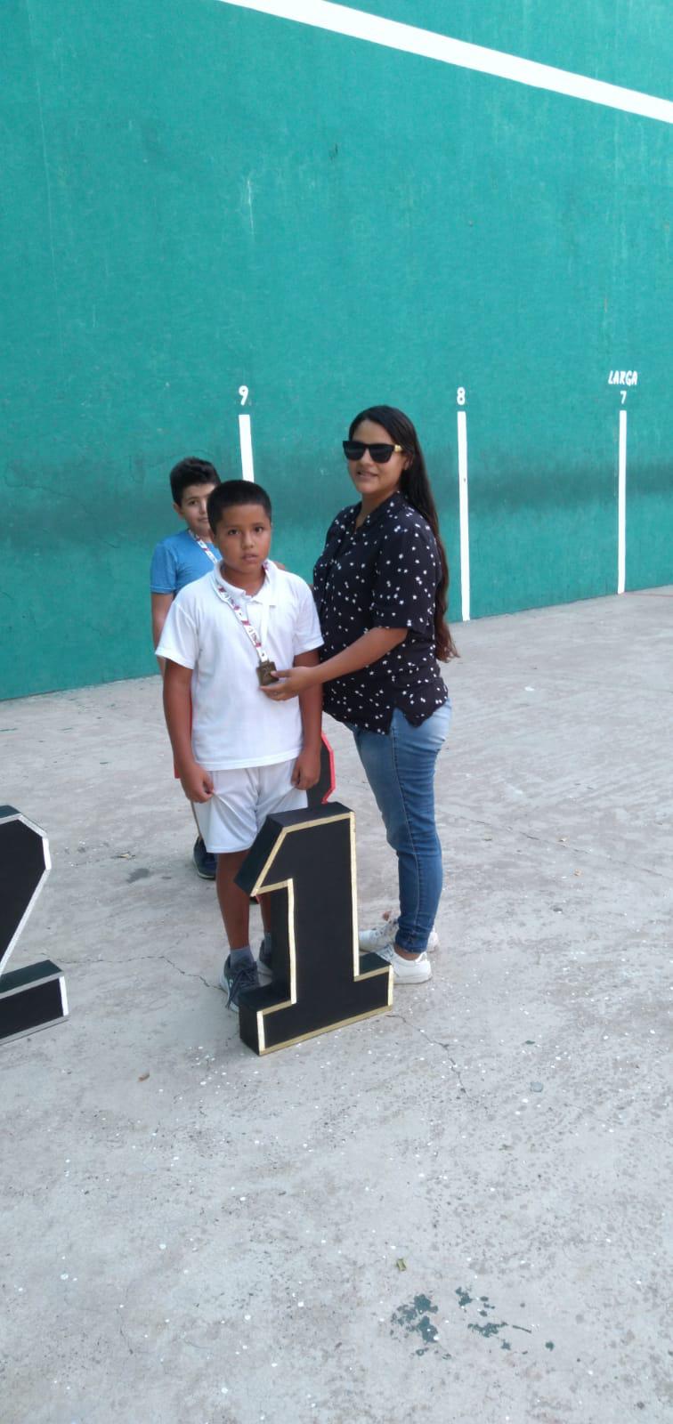 $!‘Cimbran’ los muros del frontón de la Sahop con torneo relámpago