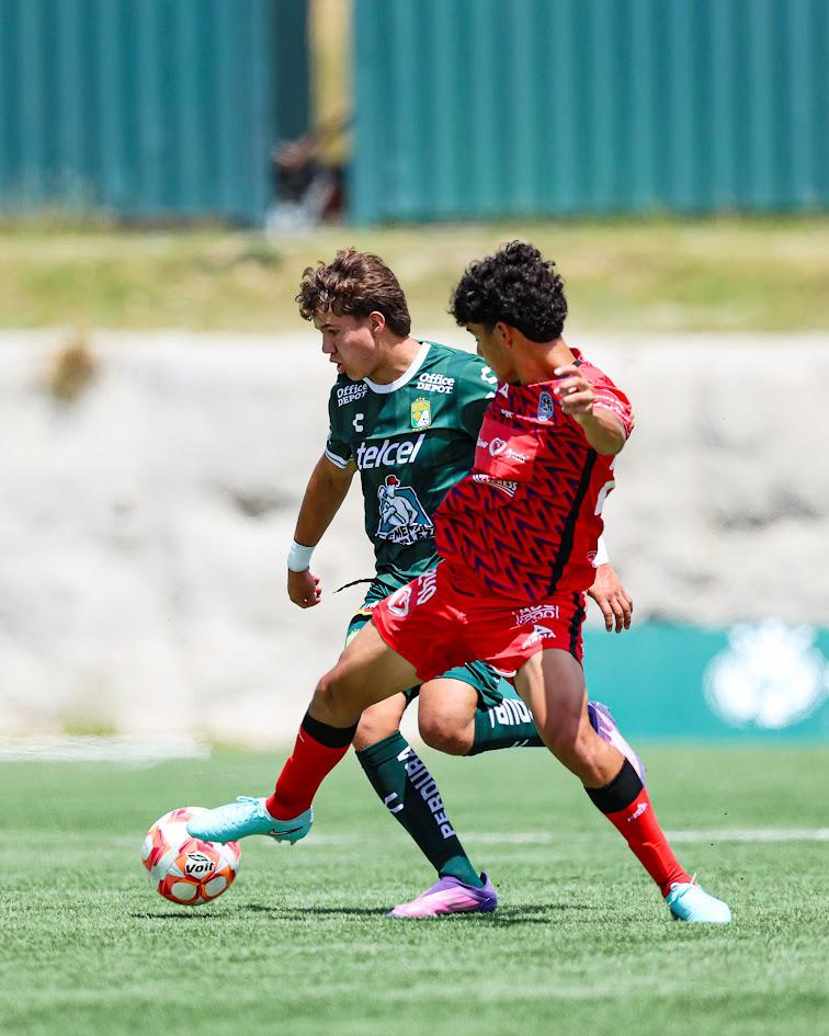 $!La Armería Sub 21 divide puntos ante León