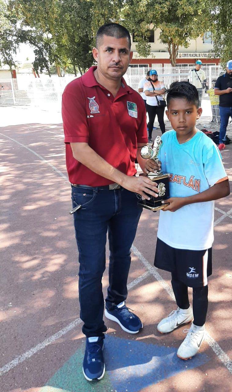 $!Imdem 2011, de Mazatlán, se corona campeón del Estatal de Futbol Sub 11