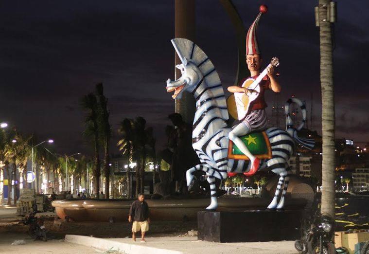$!Pierde el Carnaval de Mazatlán a Jorge González Neri, creador de carrozas y monigotes