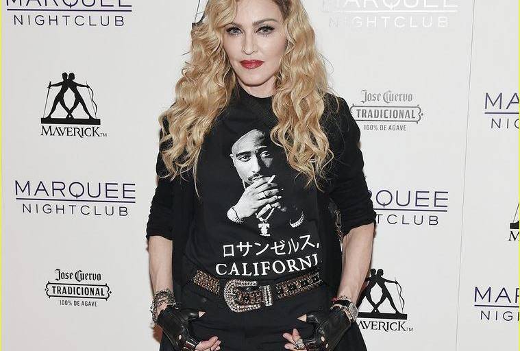 Se manifiesta Madonna contra Putin por conflicto hacia Ucrania