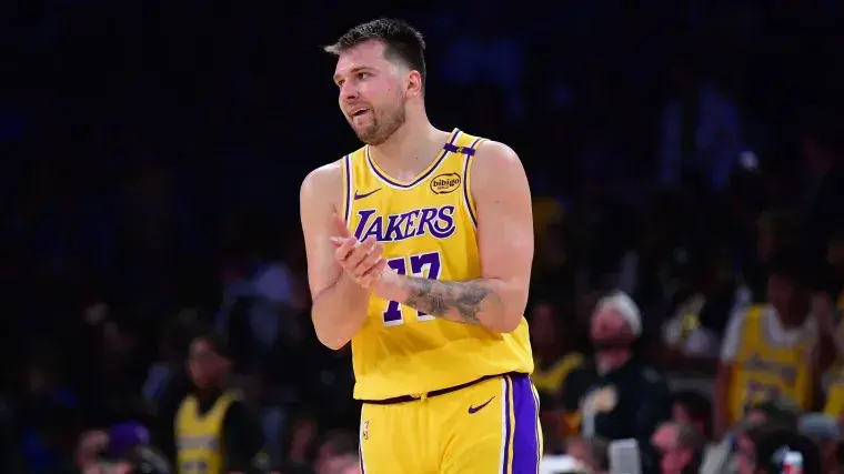 Luka Doncic firma una multimillonaria extensión de contrato con Lakers